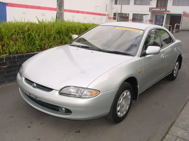 Mazda Lantis (CBA8P, CBAEP) 1 поколение, седан (08.1993 - 12.1997)